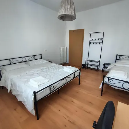 Butterfly Bedrooms Guest house *